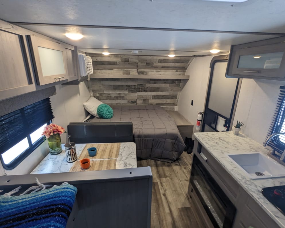 2022 Dutchmen Coleman Lantern LT available for rent in Reno Nevada