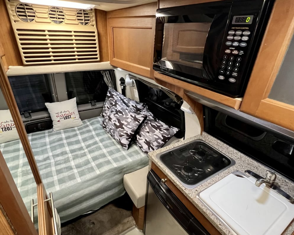 Class B RV for Rent in Elma, Washington
