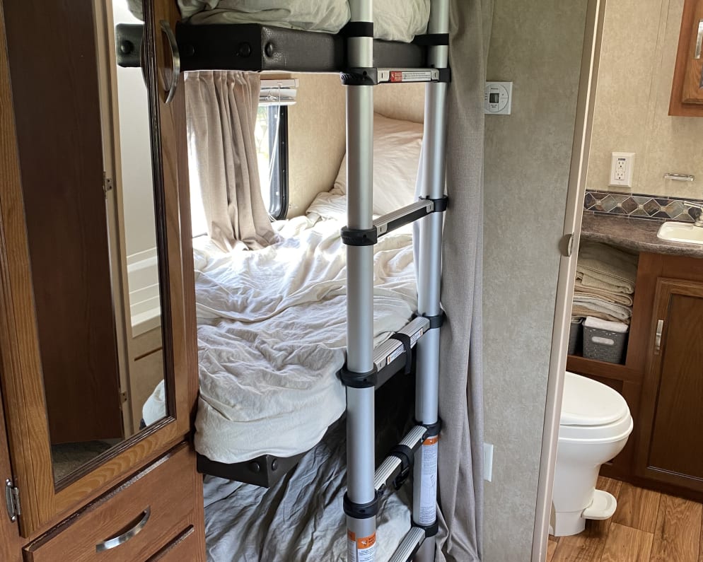 2015 Travel Trailer RV for Rent in Stanwood, Washington