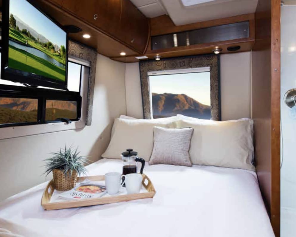 2014 Leisure Travel Van Serenity Class B for rent in Portland Oregon