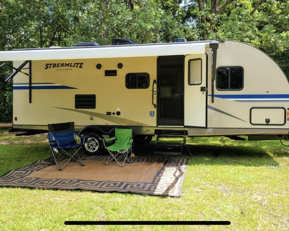 2020 Travel Trailer RV for Rent in