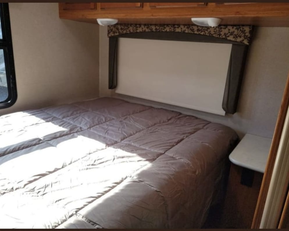 Class C RV for Rent in Thornville, Ohio