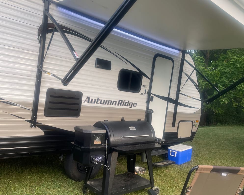 2021 Autumn Ridge Mini 180  by Starcraft for rent in 45044