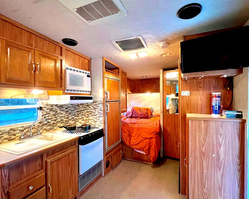 2003 Toy Hauler RV for Rent in Apache Junction, Arizona