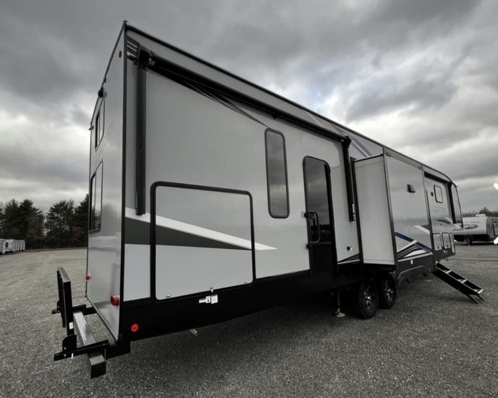 2021 Fifth Wheel RV for Rent in Lynnwood, WA