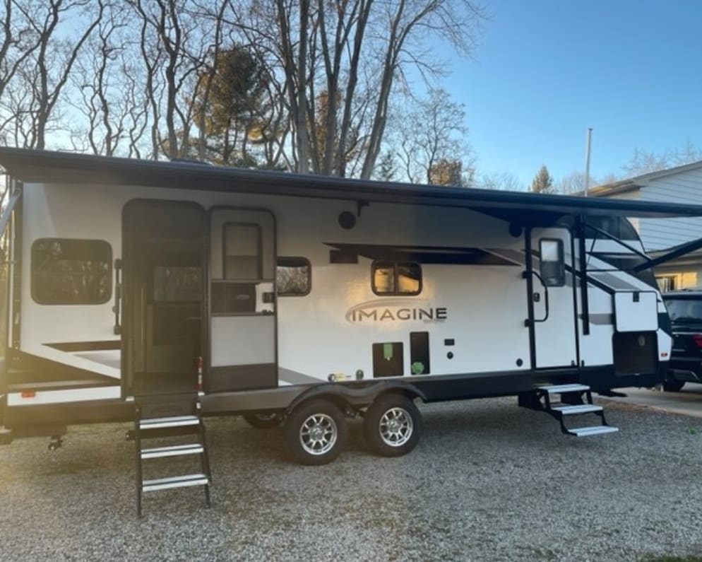 2022 Grand Design Imagine available for rent in COMMERCE TOWNSHIP MI