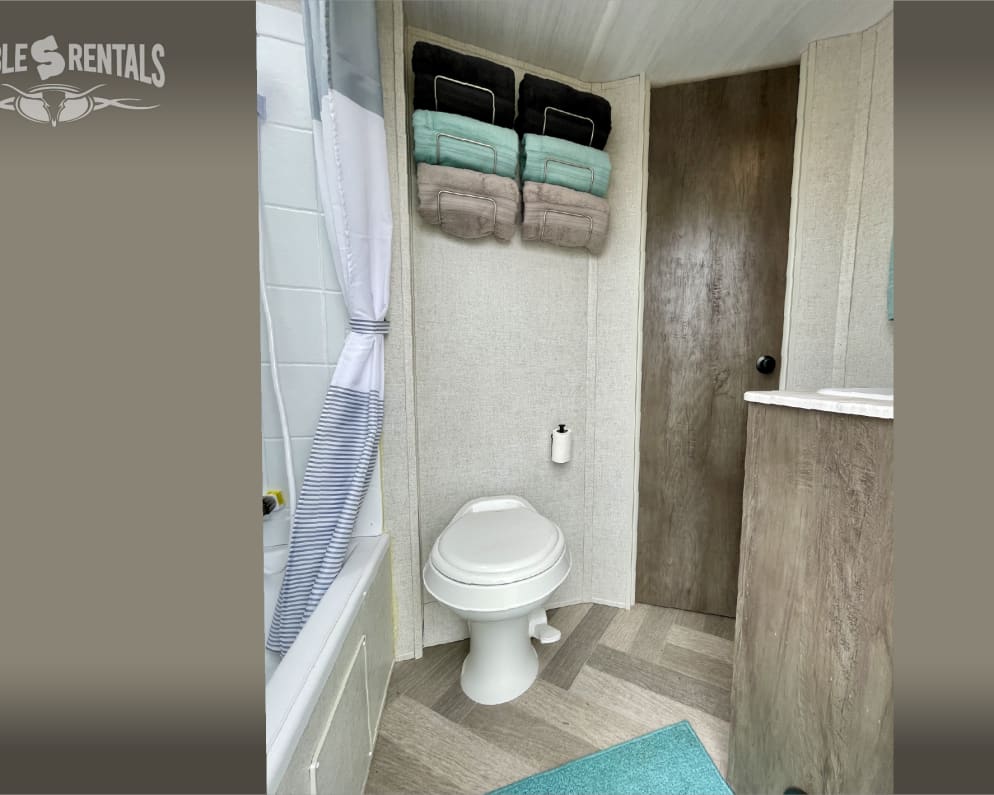 2020 Forest River Wildwood X-Lite available for rent in Bridgeport Texas