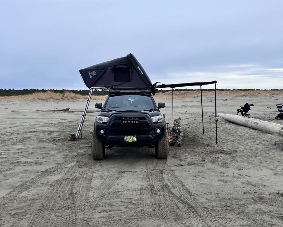 2017 Tacoma  by Toyota for rent in v7e2t8