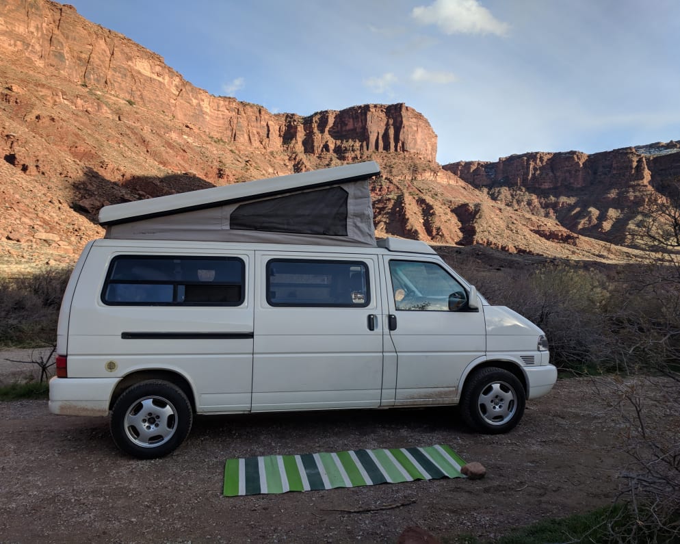 1997 Volkswagen Eurovan Full Camper Class B for rent in Arvada Colorado