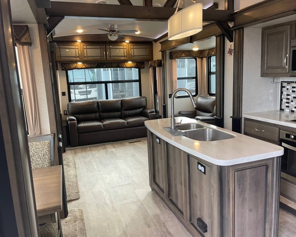 2018 Fifth Wheel RV for Rent in Meridian, Idaho - RVUSA.com