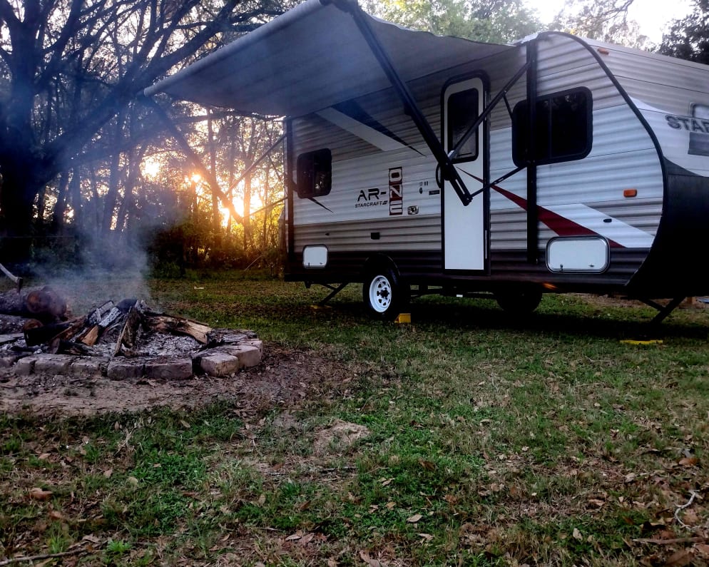 Beautiful little RV.. easy to pull, SUV can tow...