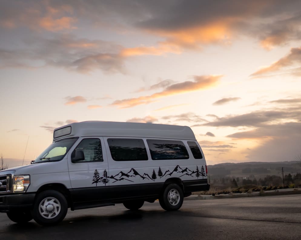2013 Econoline E250supercab  by Ford for rent in 97123