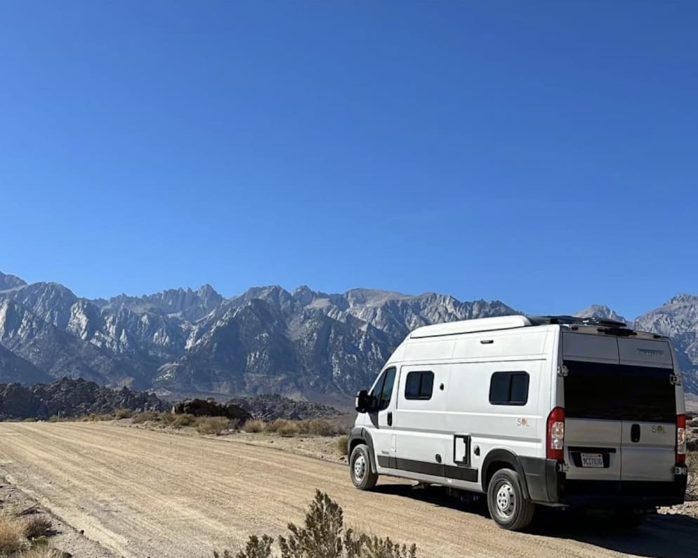 2021 Winnebago Solis