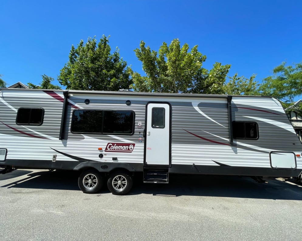 2018 Coleman Lantern 28.6 RK available for rent in Surrey British Columbia