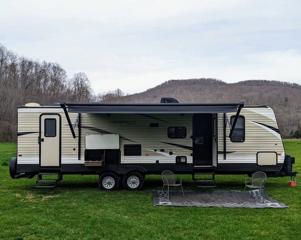 2018 Travel Trailer RV for Rent in Pall Mall, TN