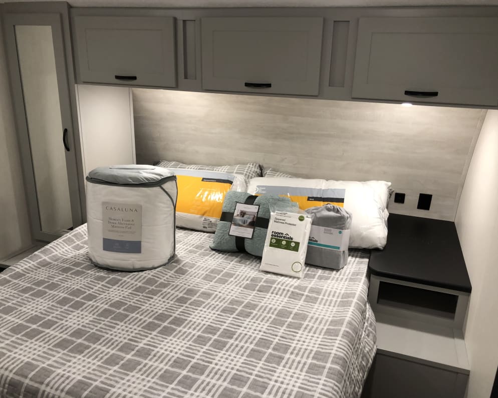 2022 Vibe  by Forest River for rent in 40475