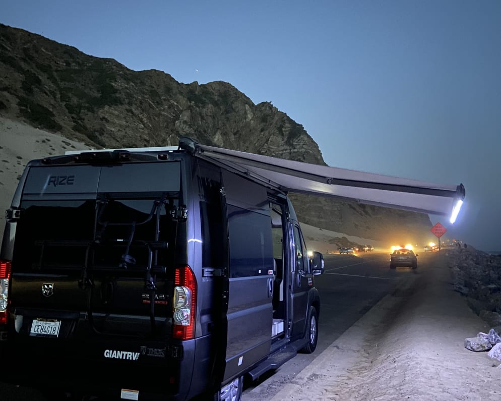 2023 Class B RV for Rent in Culver City, California - RVUSA.com