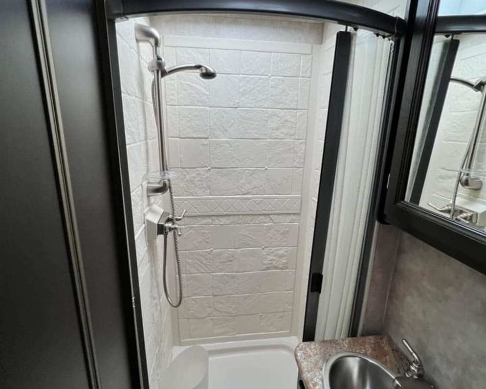 2016 Nexus RV Phantom available for rent in Wasilla Alaska