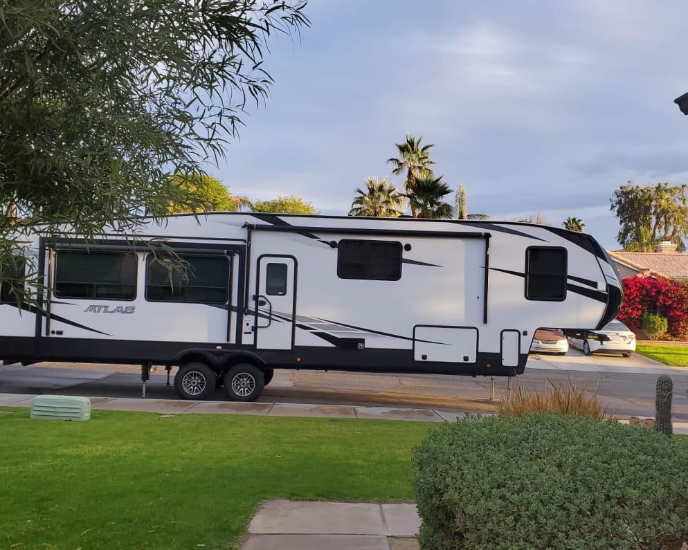 2020 Atlas Atlas Fifth Wheel