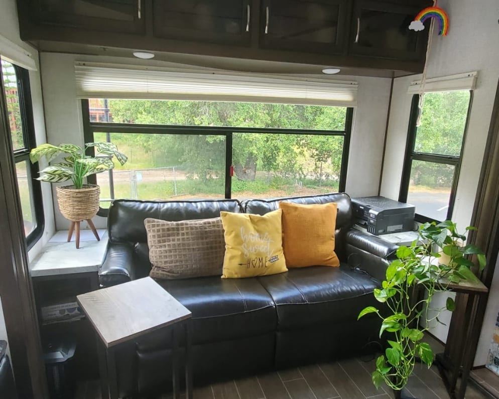 2020 Atlas Atlas Fifth Wheel Fifth Wheel for rent in La Quinta California