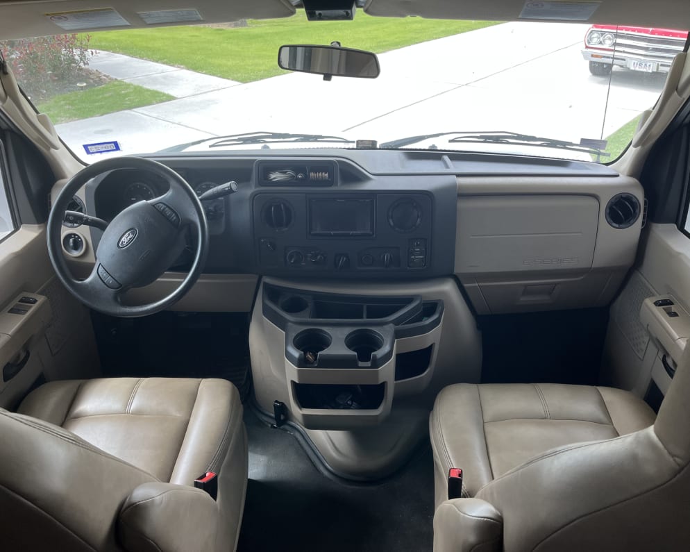 2017 Four Winds  by Thor for rent in 77355