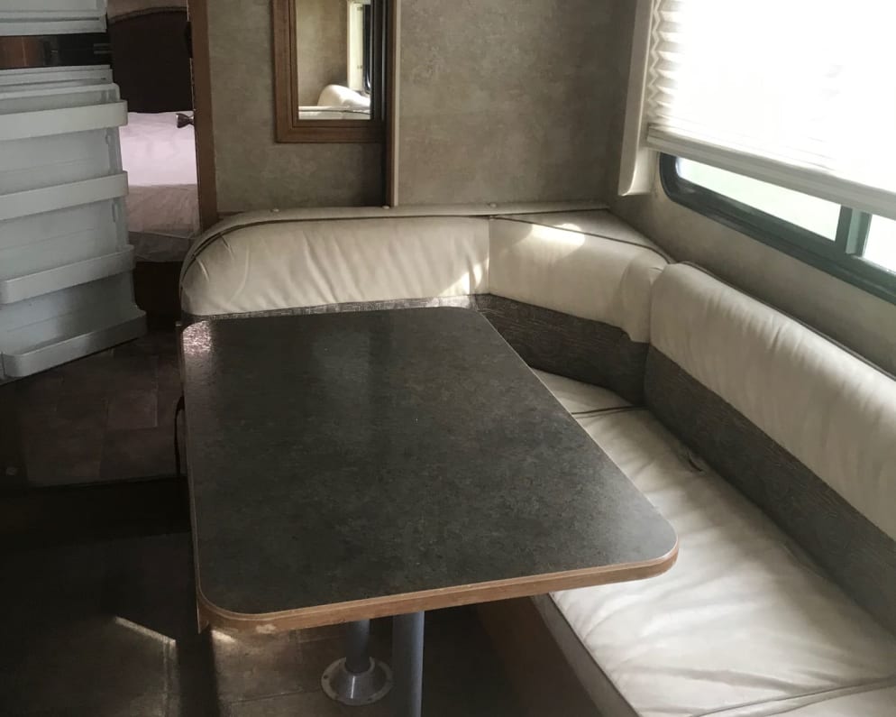 2014 Winnebago Minnie Winnie available for rent in Fairfield Pennsylvania