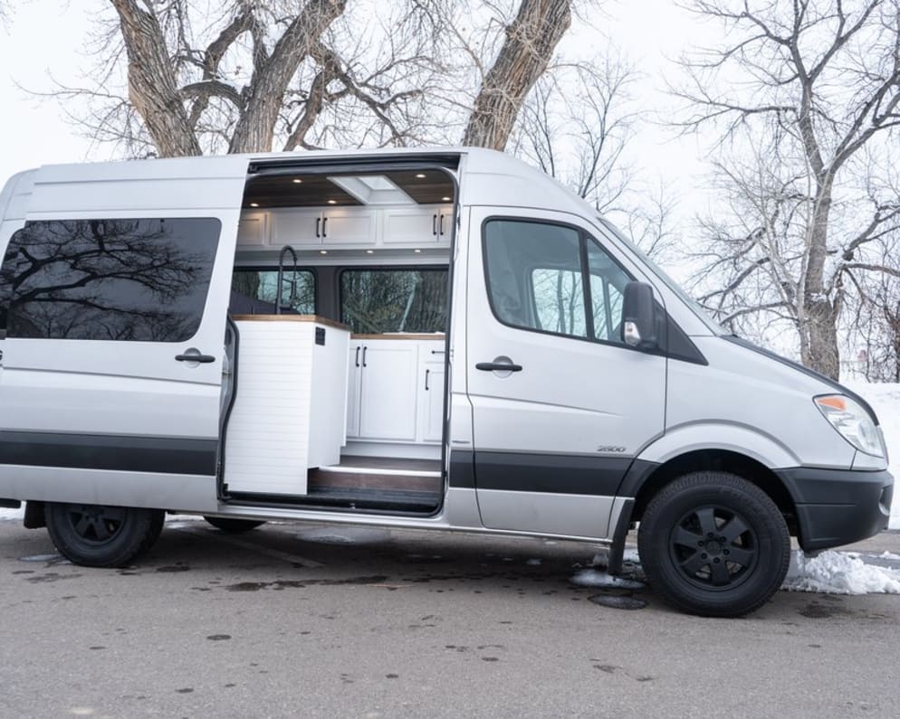 2011 Sprinter  by Mercedes-Benz for rent in 81647