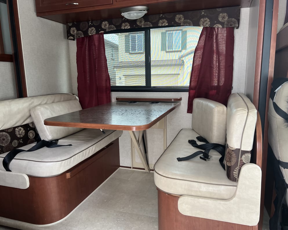 2015 Winnebago Minnie Winnie available for rent in Anchorage Alaska
