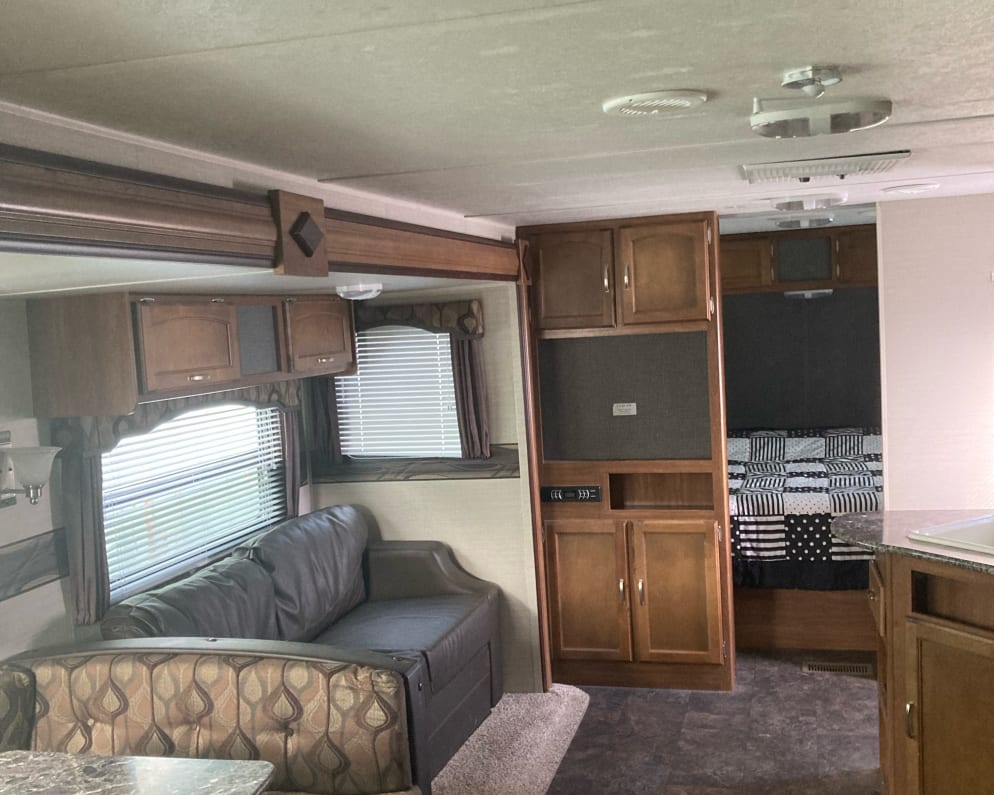 2015 Keystone RV Summerland Travel Trailer for rent in South Sioux City Nebraska