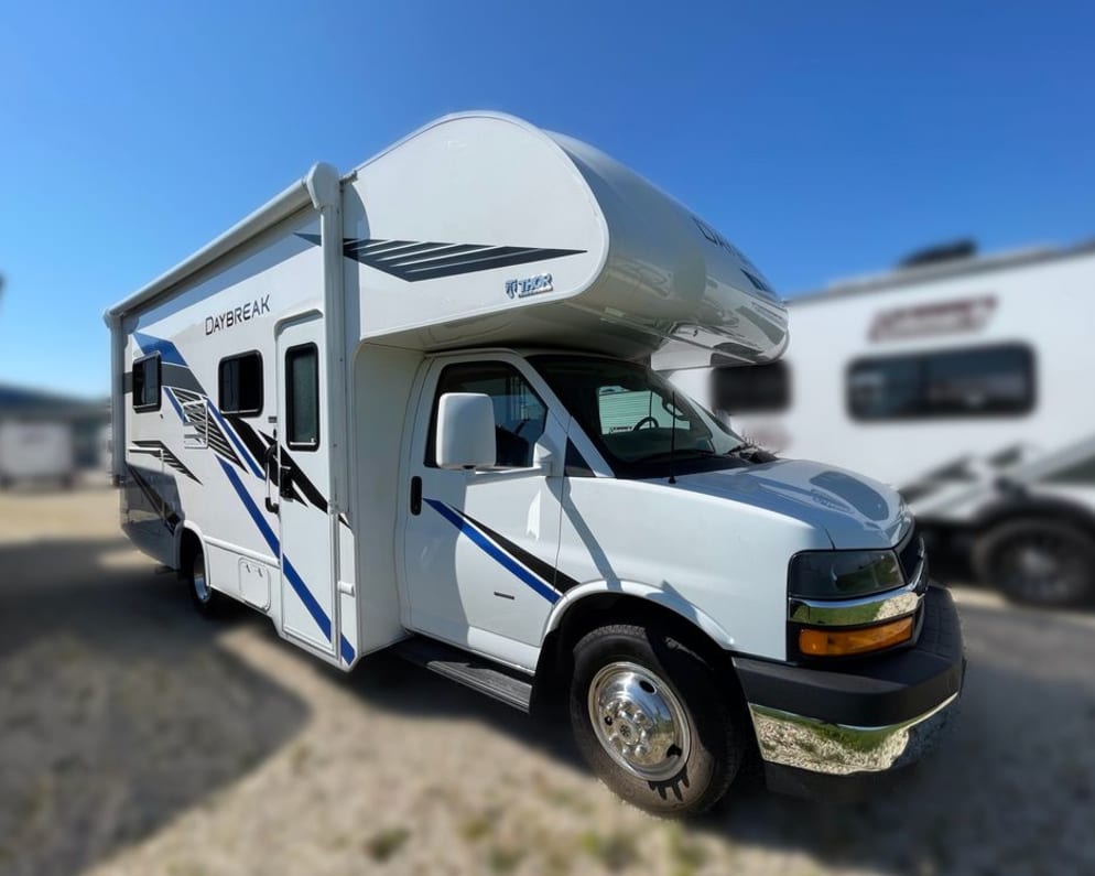 Class C RV for Rent in CARY, Illinois
