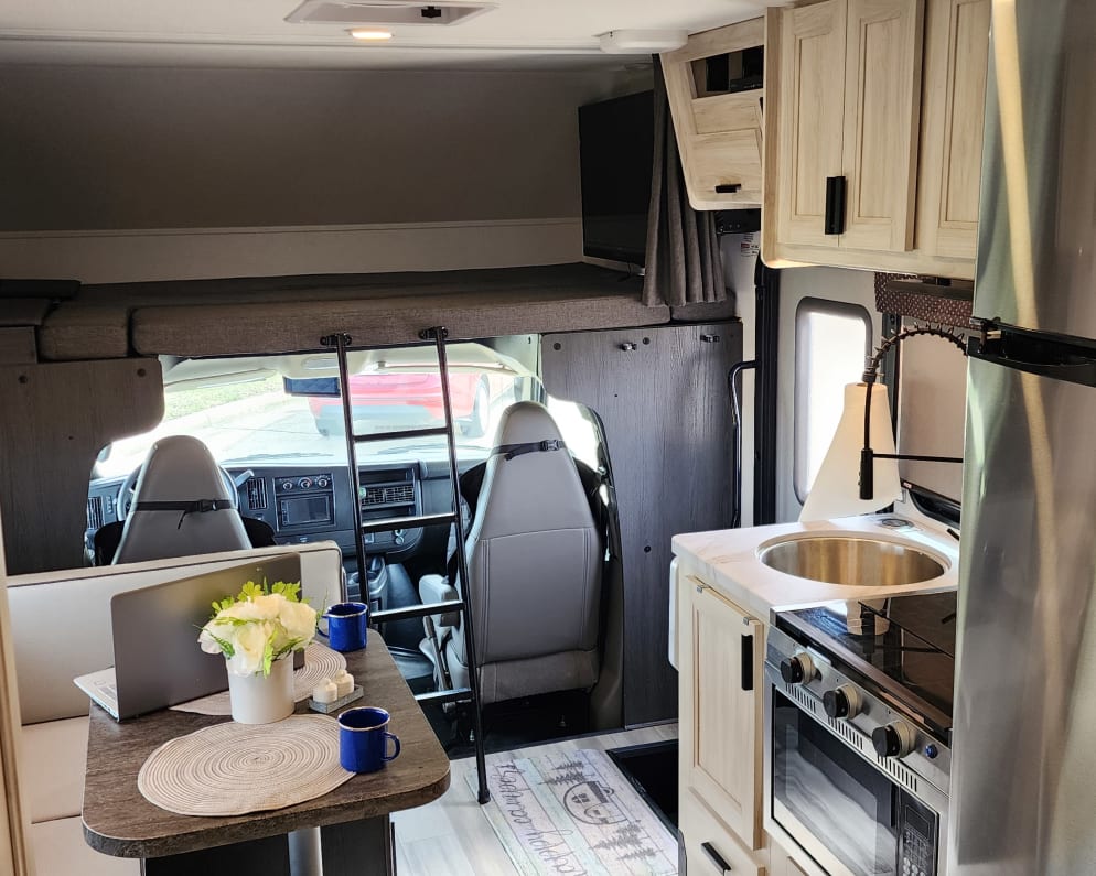 2022 LE  by Forester for rent in 76065