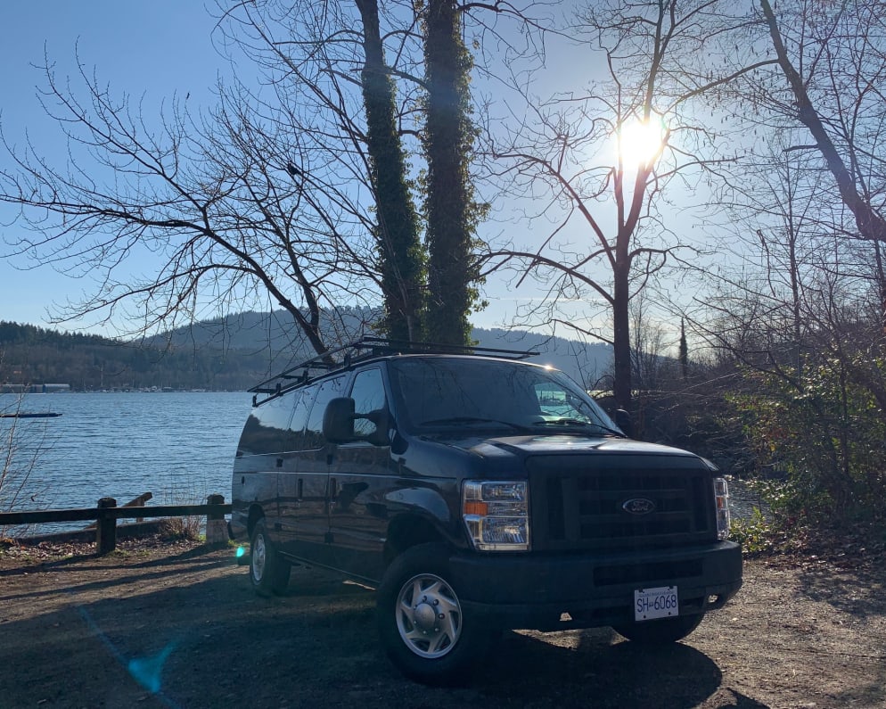 2010 Ford E350 Box Van
