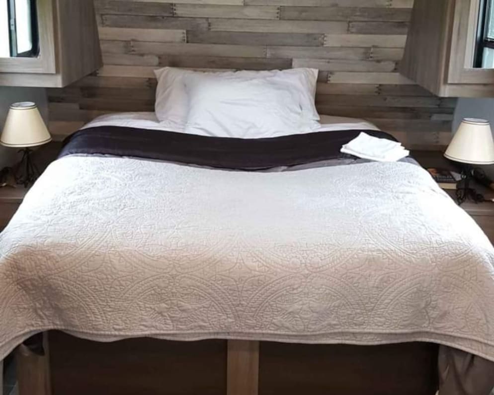 Travel Trailer RV for Rent in Cannon Falls, Minnesota