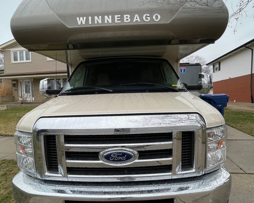 2018 Winnebago Minnie Winnie available for rent in Lakeside California