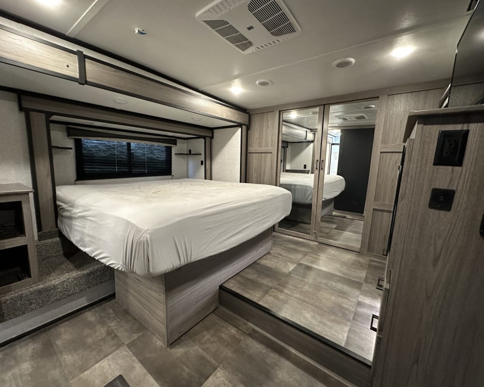 2022 Fifth Wheel RV for Rent in Schuylkill haven, Pennsylvania