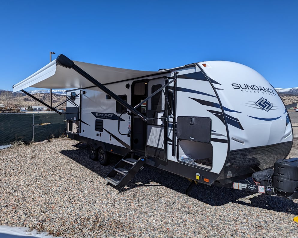 2022 Travel Trailer RV for Rent in Gypsum, Colorado