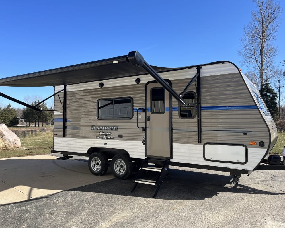 2020 Sportsmen Classic available for rent in Ada Michigan