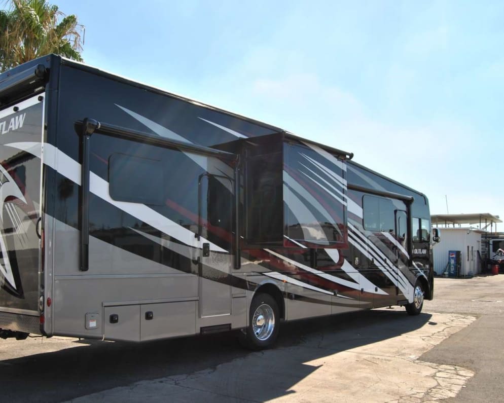 2023 Thor Motor Coach Outlaw Class A for rent in Marietta Georgia