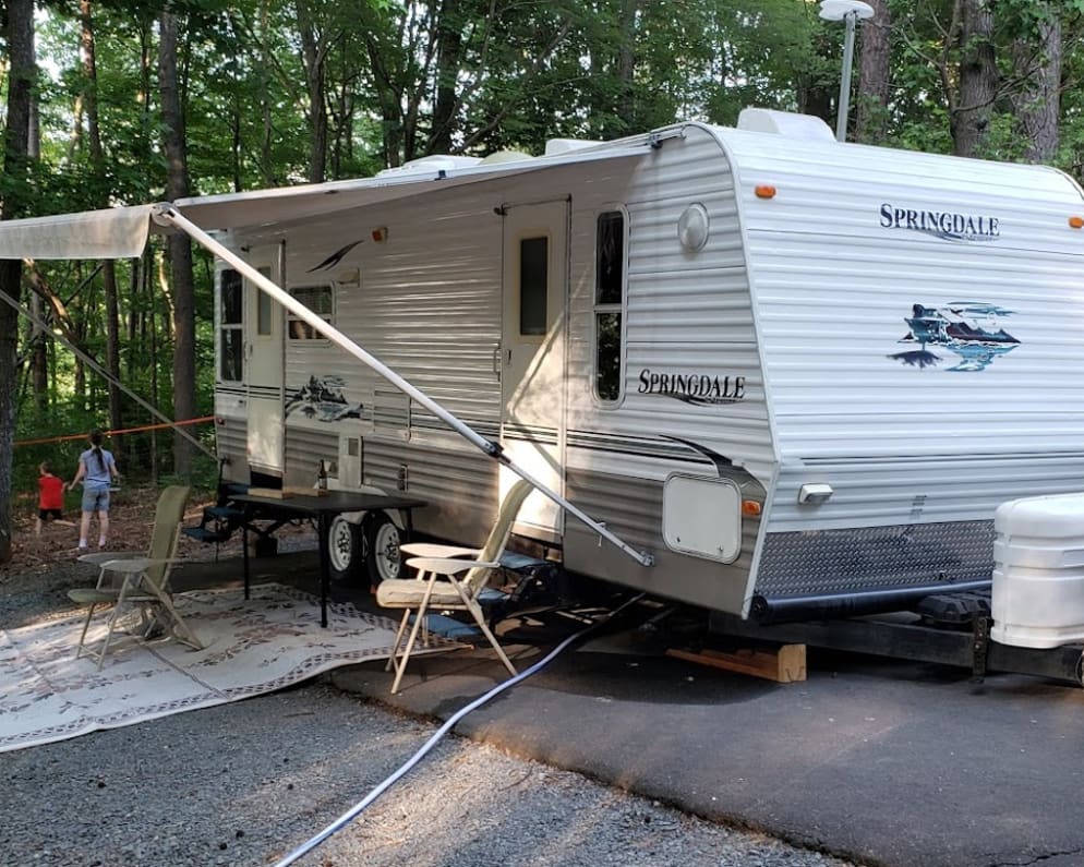 2004 Travel Trailer RV for Rent in Waxhaw, North Carolina