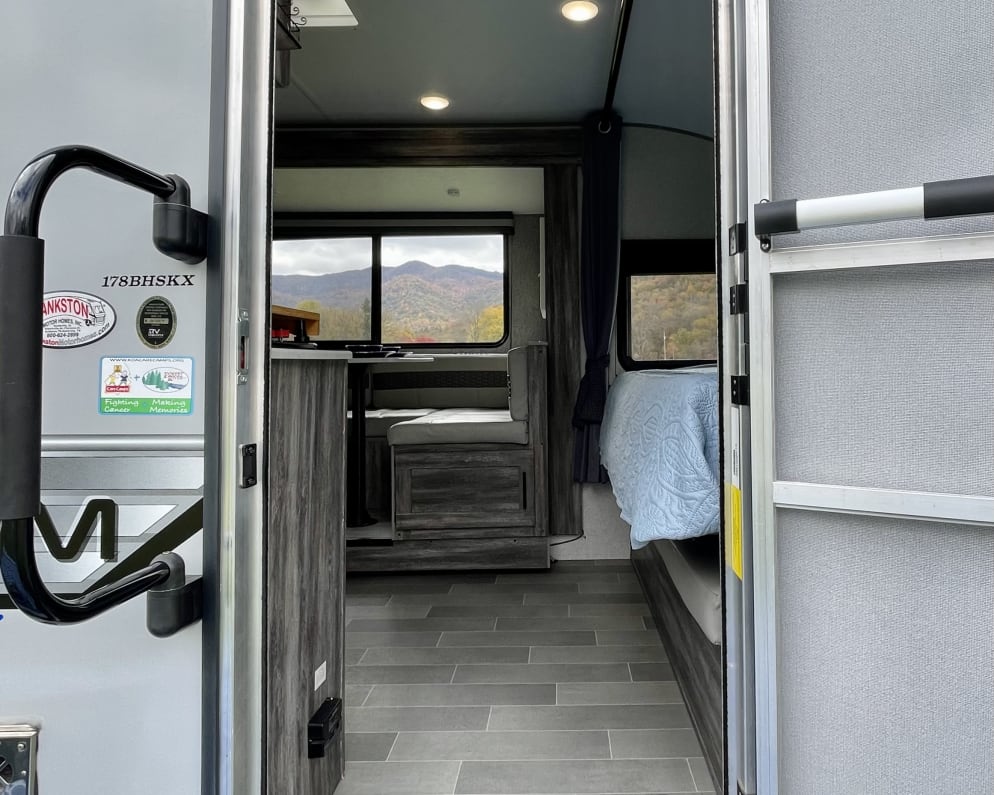 2020 Salem FSX PLATINUM  by Forest River for rent in 28715