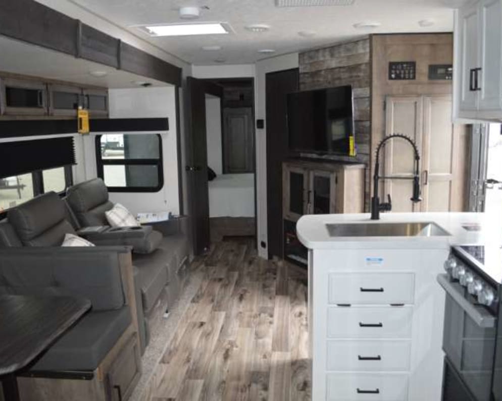 Travel Trailer RV for Rent in Dexter, Michigan