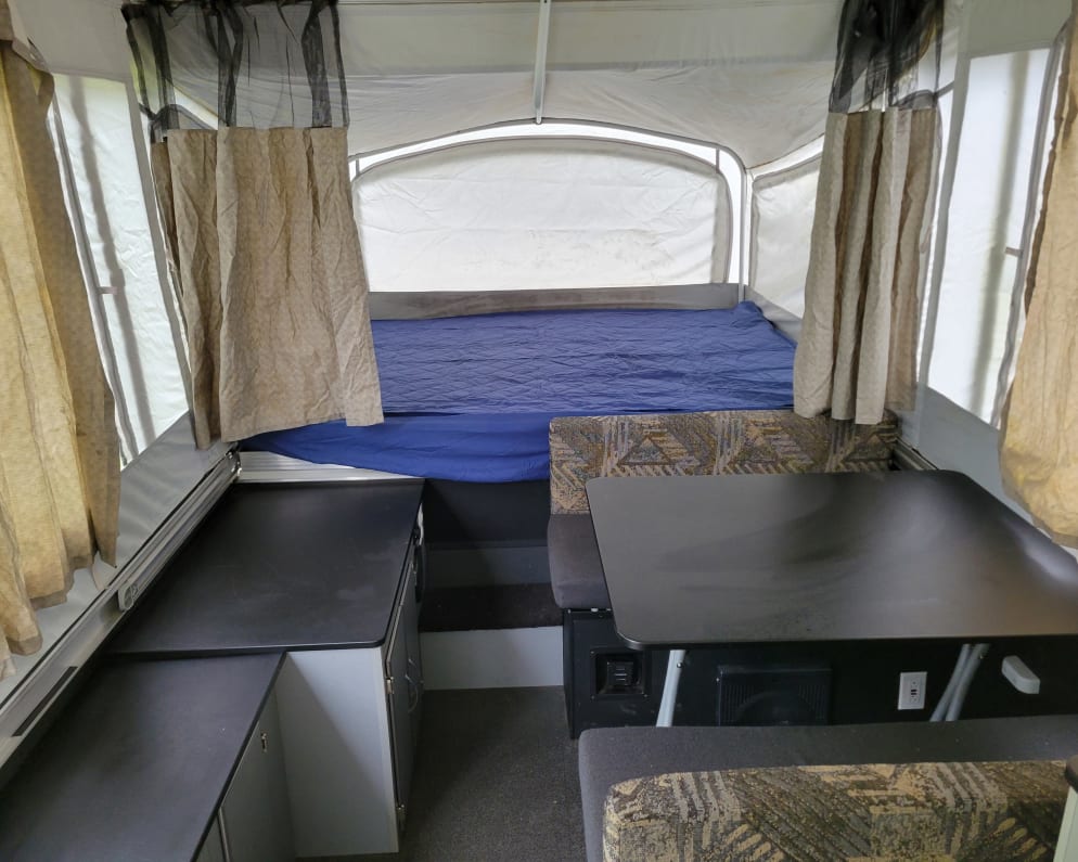 2008 Evolution  by Fleetwood for rent in 94403