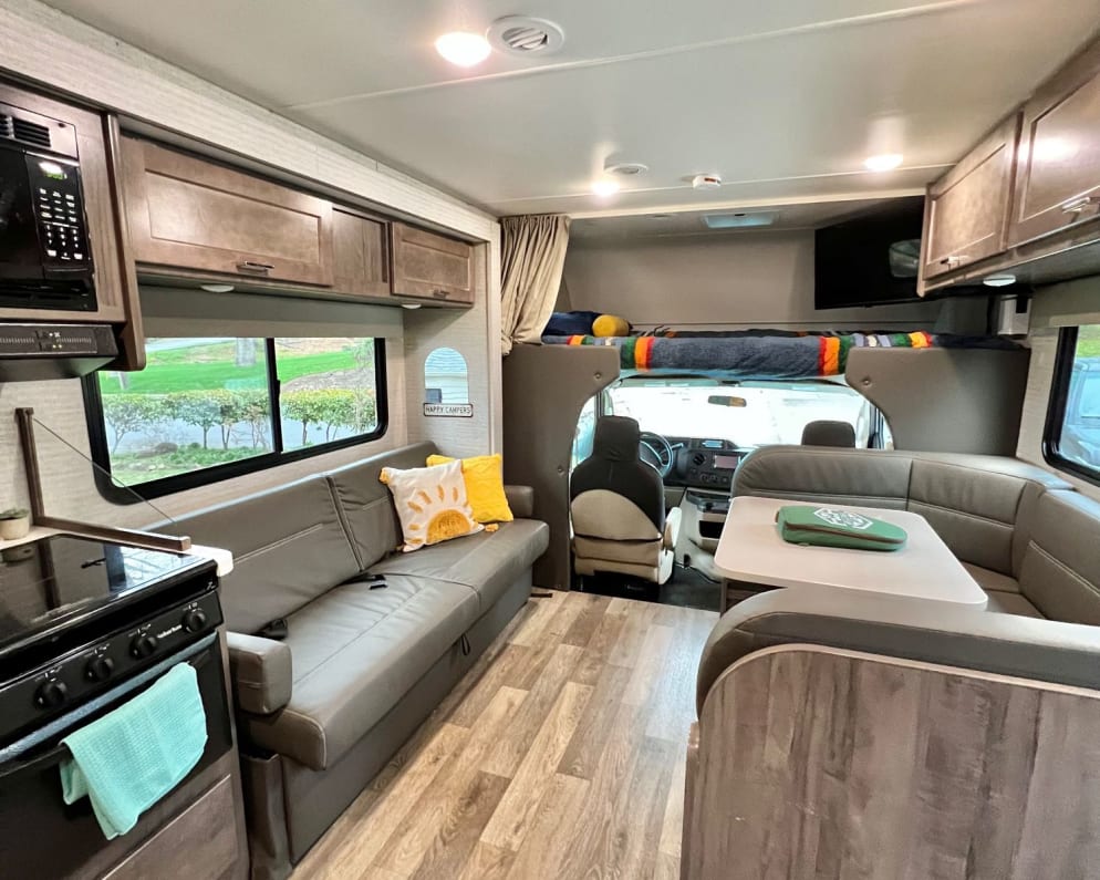 2020 Class C RV for Rent in Medford, Oregon
