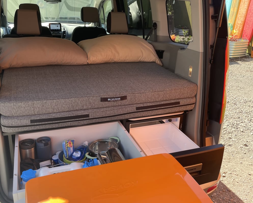 2022 Transit Connect Wagon  by Ford for rent in 96708