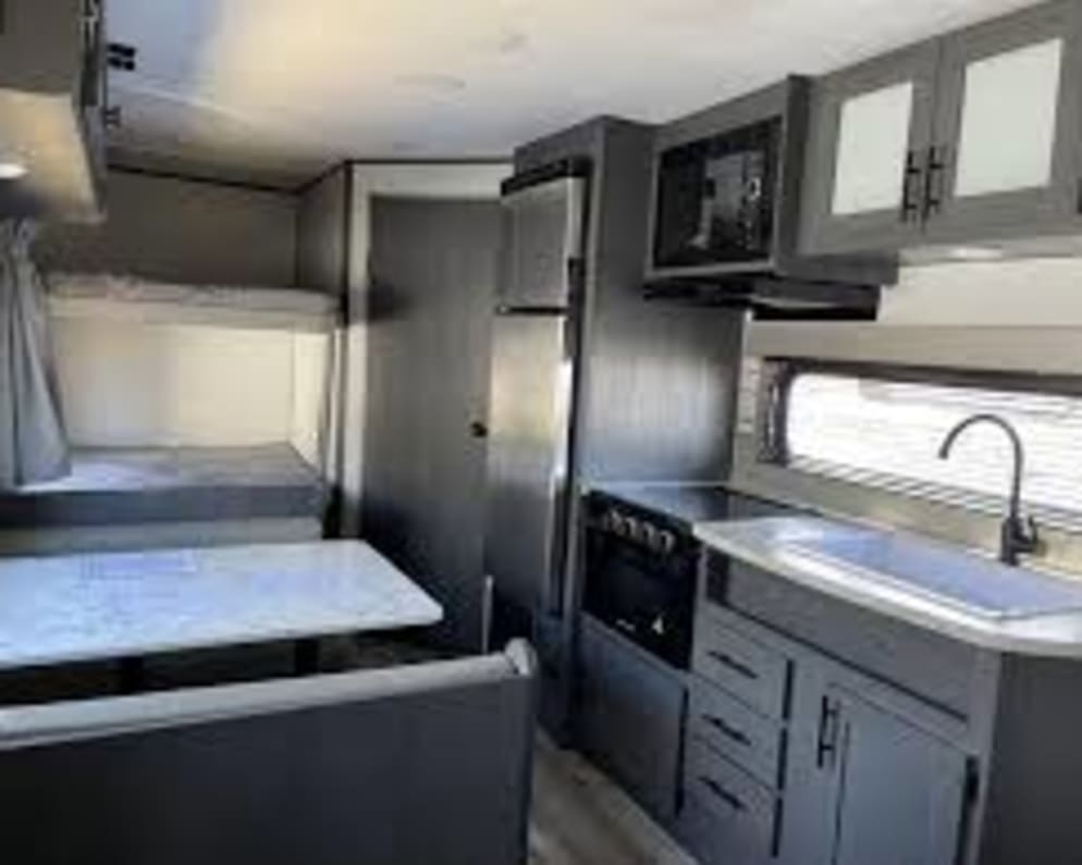 2022 Aspen Light LE  by Dutchmen for rent in 