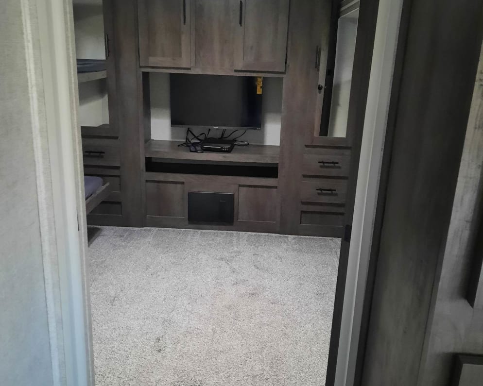 Travel Trailer RV for Rent in Sedalia, Missouri