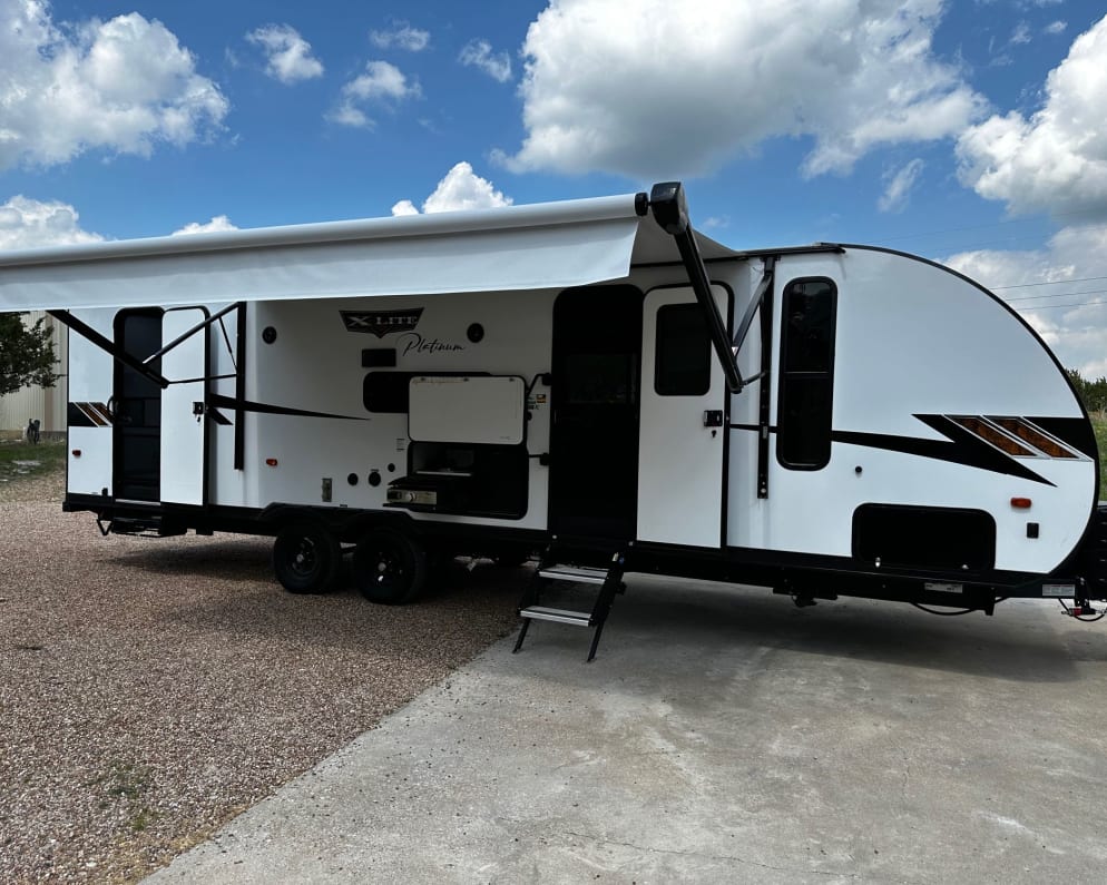 2023 Forest River Wildwood X-Lite Travel Trailer for rent in Granbury Texas
