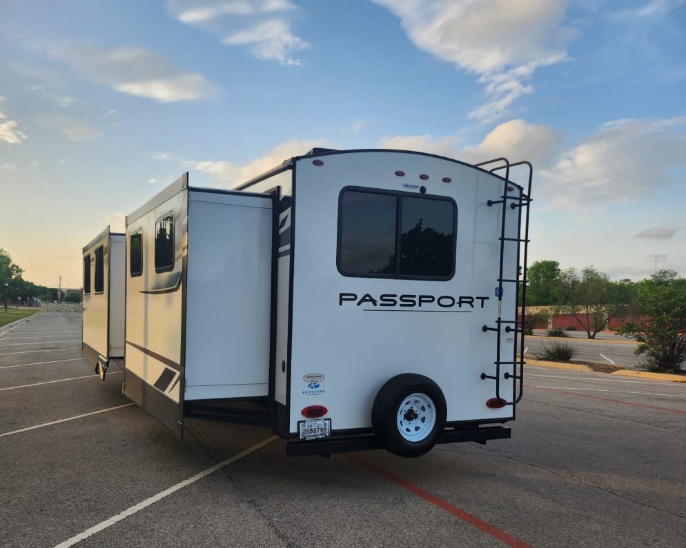 2023 Passport GT Ultra Lite  by Keystone RV for rent in 76086
