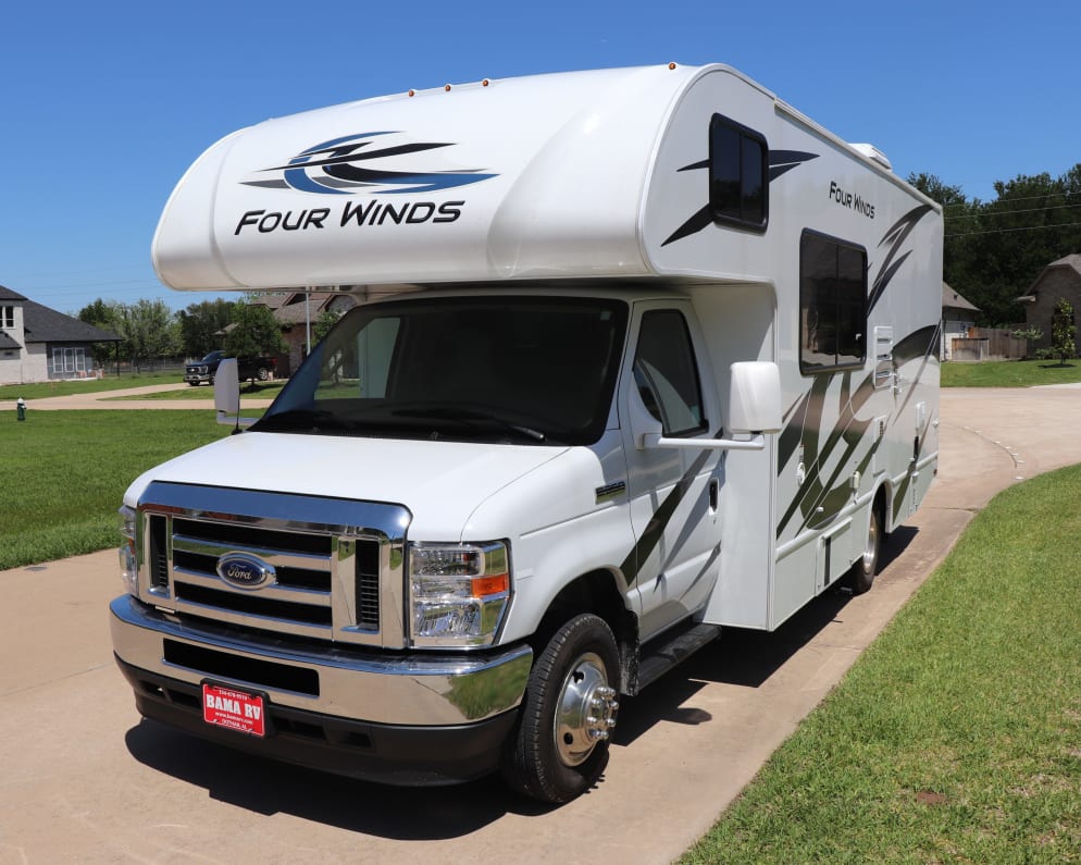 Class C RV for Rent in Fulshear, Texas