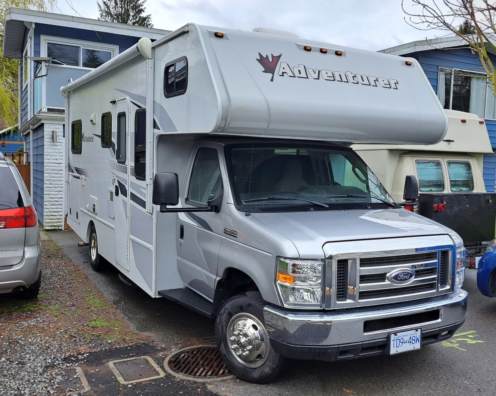2017 Adventurer Adventurer Motorhome available for rent in Surrey British Columbia